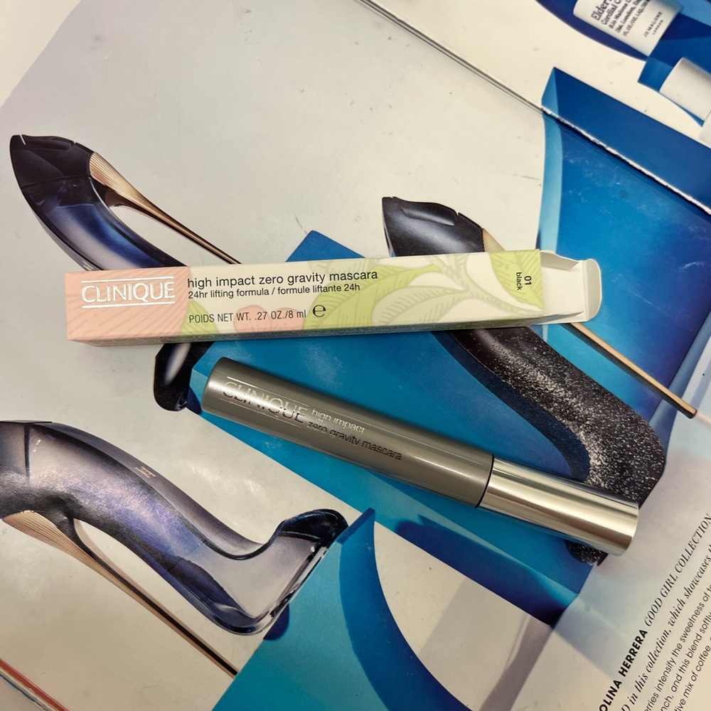 CLINIQUE ~ HIGH IMPACT ZERO GRAVITY MASCARA 24 HR LIFTING FORMULA ~ # 01 BLACK